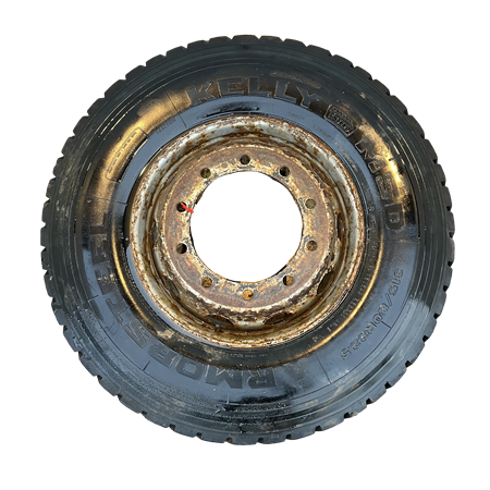 Däck på fälg 315/80r22,5